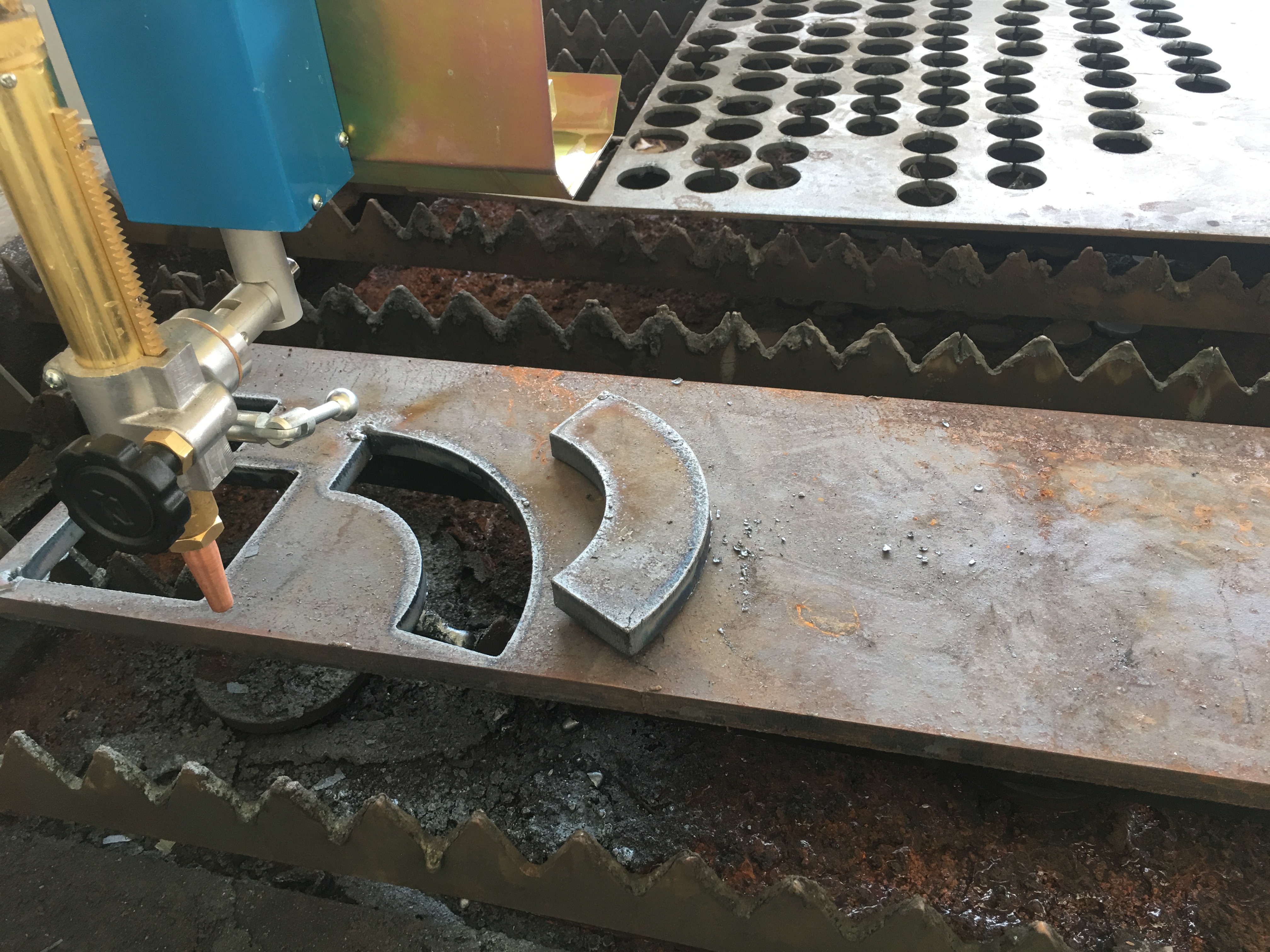 Portable Cutting Machine for Flame And Plasma Cutting with LGK-120HD Cutting Source