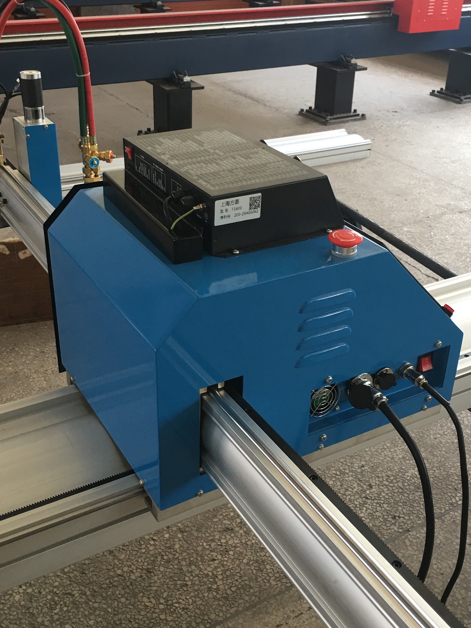 CNC3-1500FP (4)
