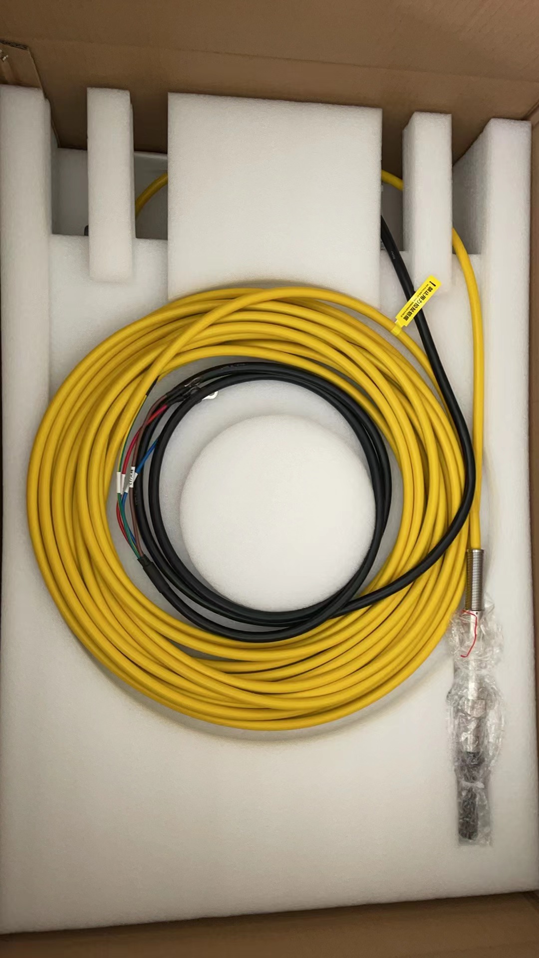 3000w MAX Fiber Laser Source MFSC-3000C /MFSC-3000X Single Mode for Cutting and Welding