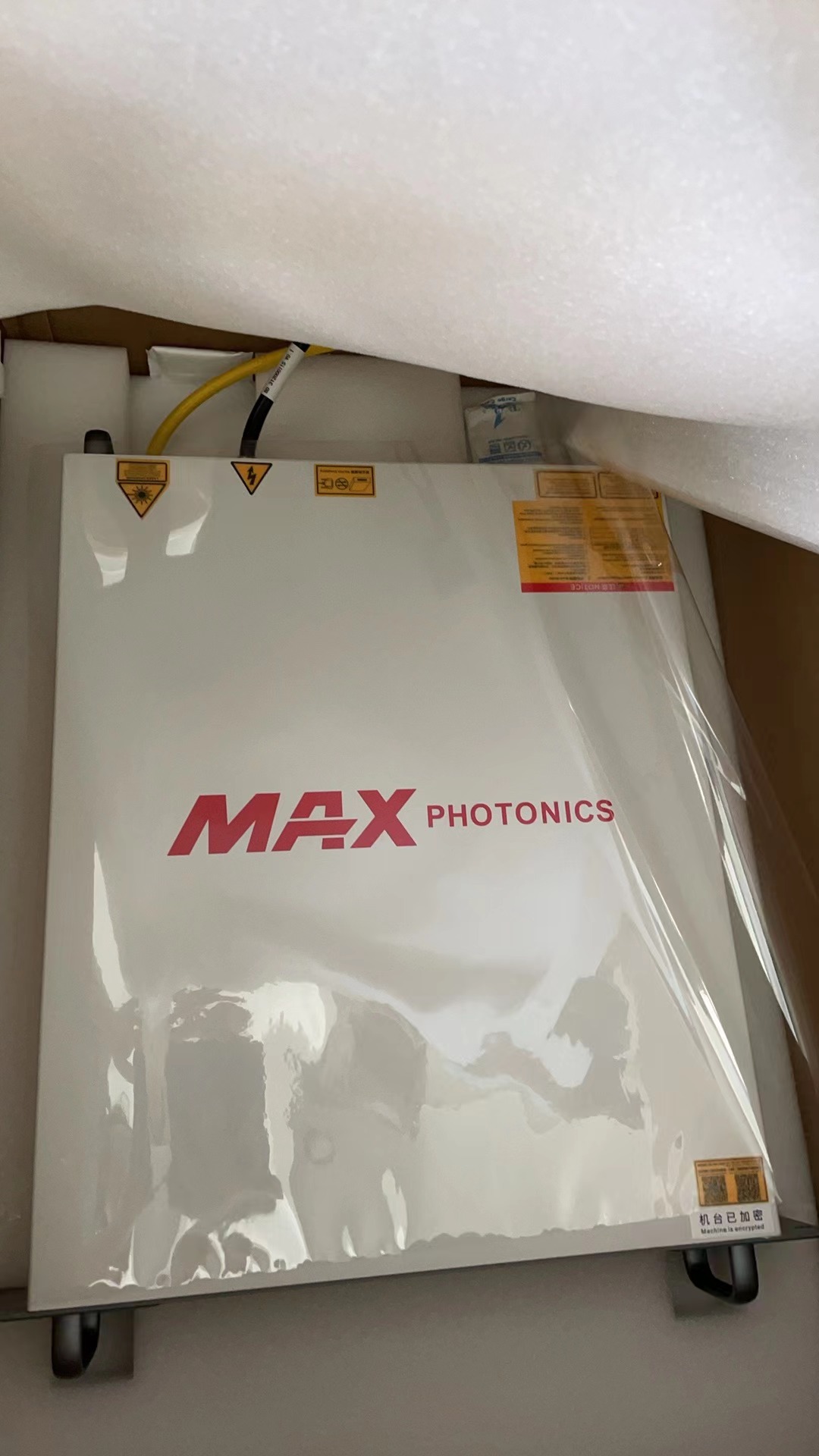 3000w MAX Fiber Laser Source MFSC-3000C /MFSC-3000X Single Mode for Cutting and Welding